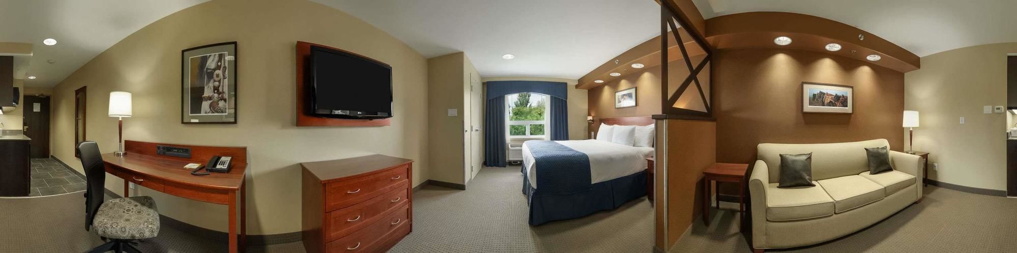 Фото Days Inn & Suites by Wyndham Brandon