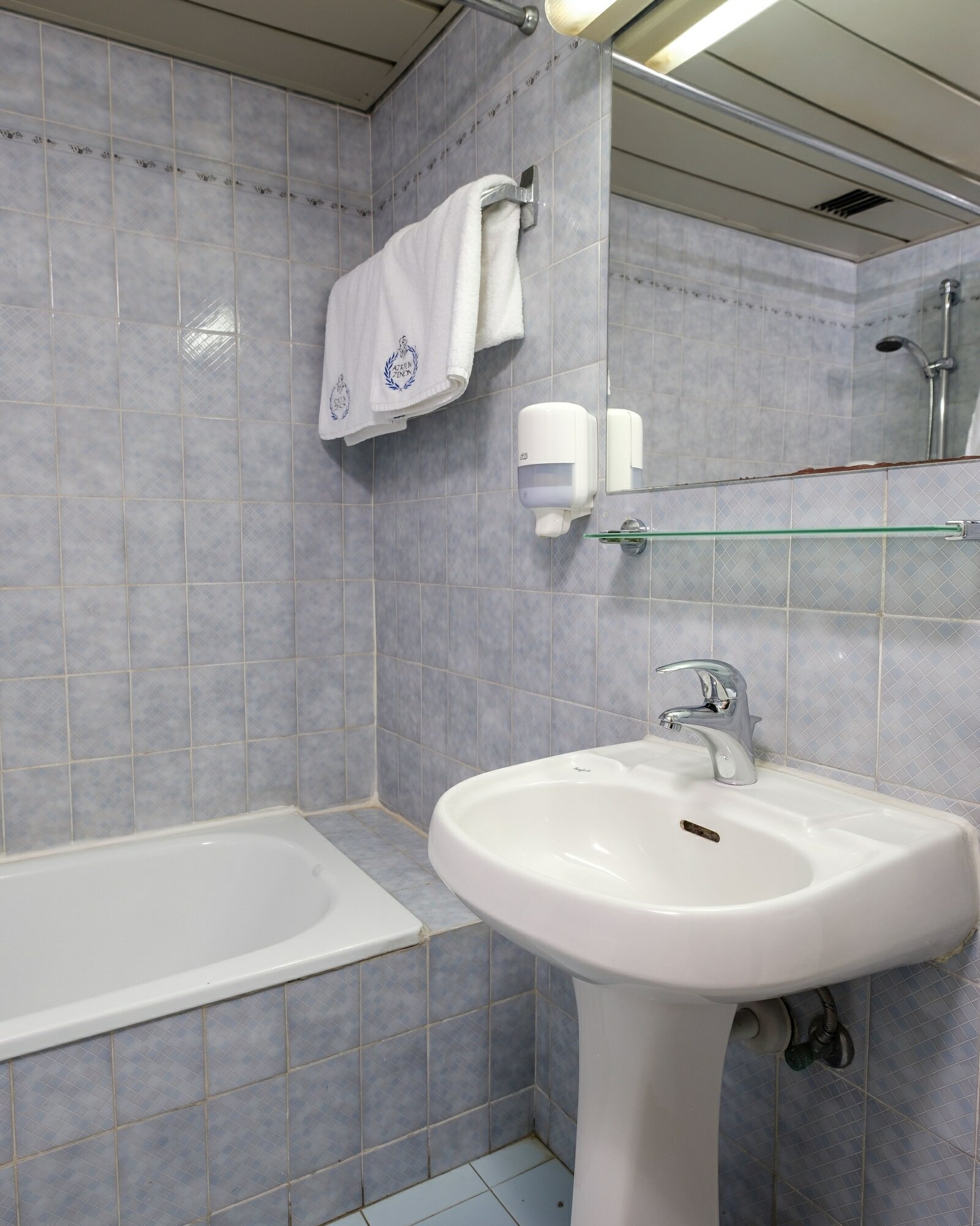 Фото Atrium Zenon Hotel Apartments