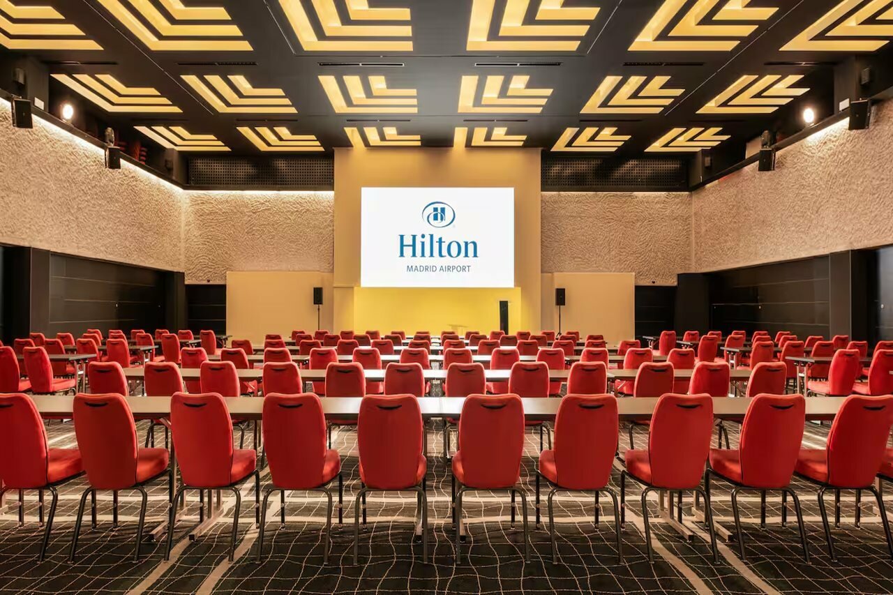 Фото Hilton Madrid Airport