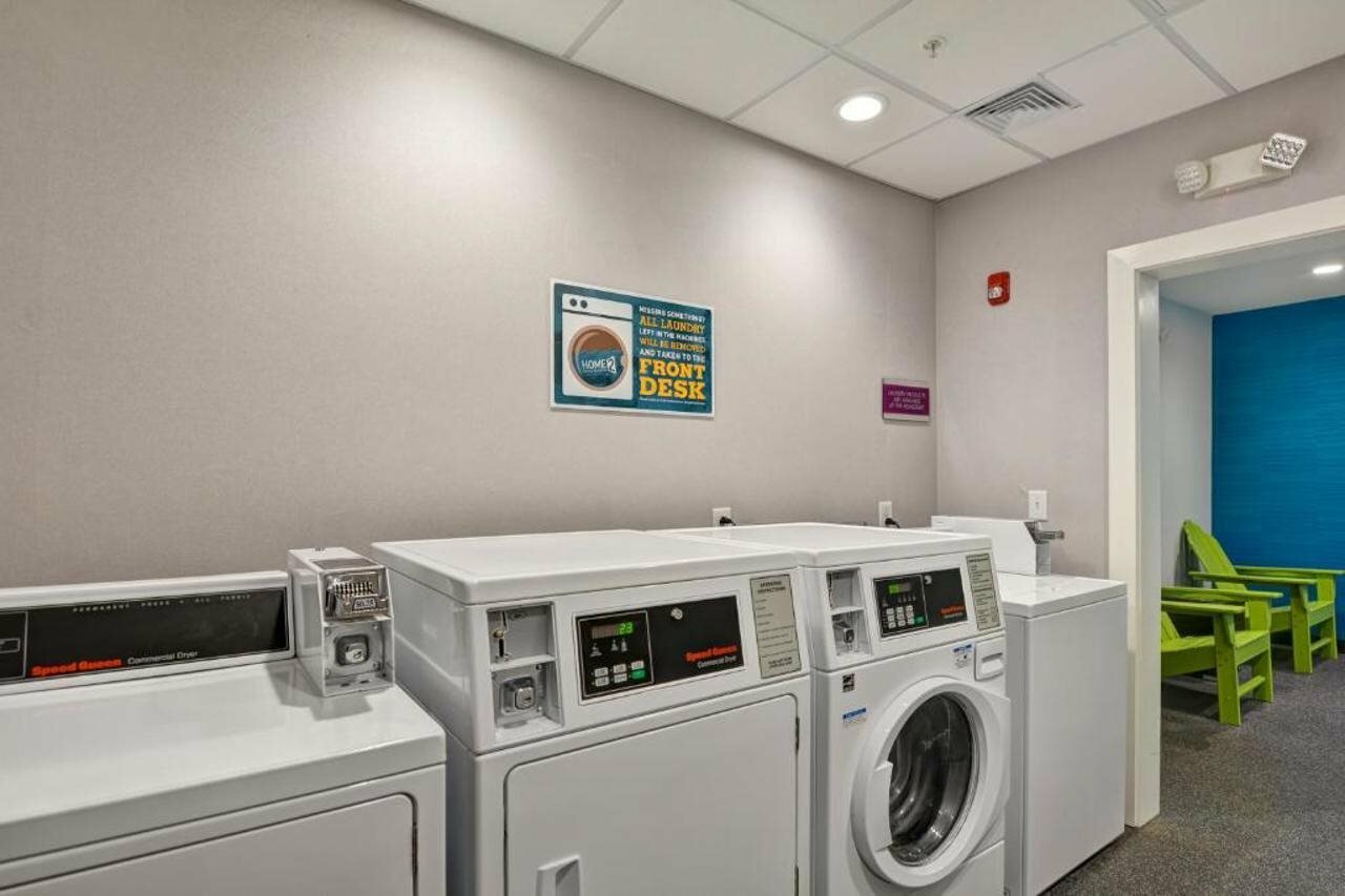 Фото Home2 Suites by Hilton Pensacola I-10 at North Davis Hwy