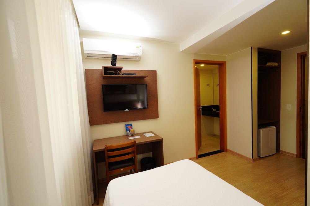 Фото Vida Plaza Hotel