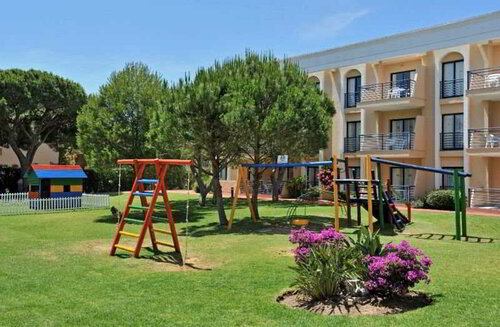 Внешний вид отеля Sol Sancti Petri Apartamentos в Чиклана-де-ла-Фронтере, фото 2