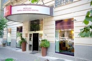 Гостиница Mercure Napoli Centro Angioino