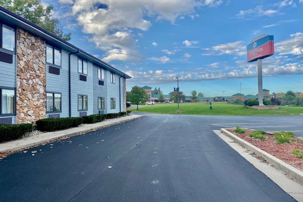 Фото отеля 2