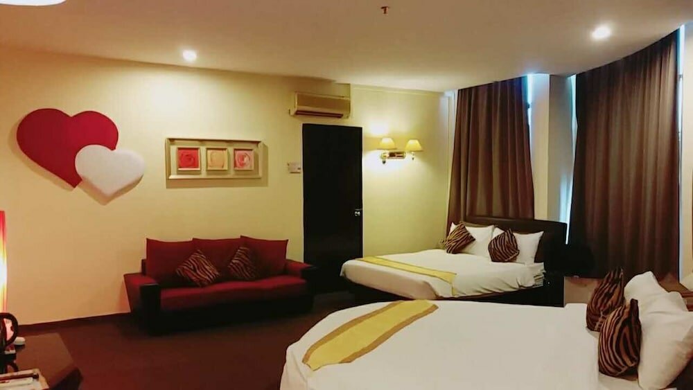 Фото Paragon City Hotel