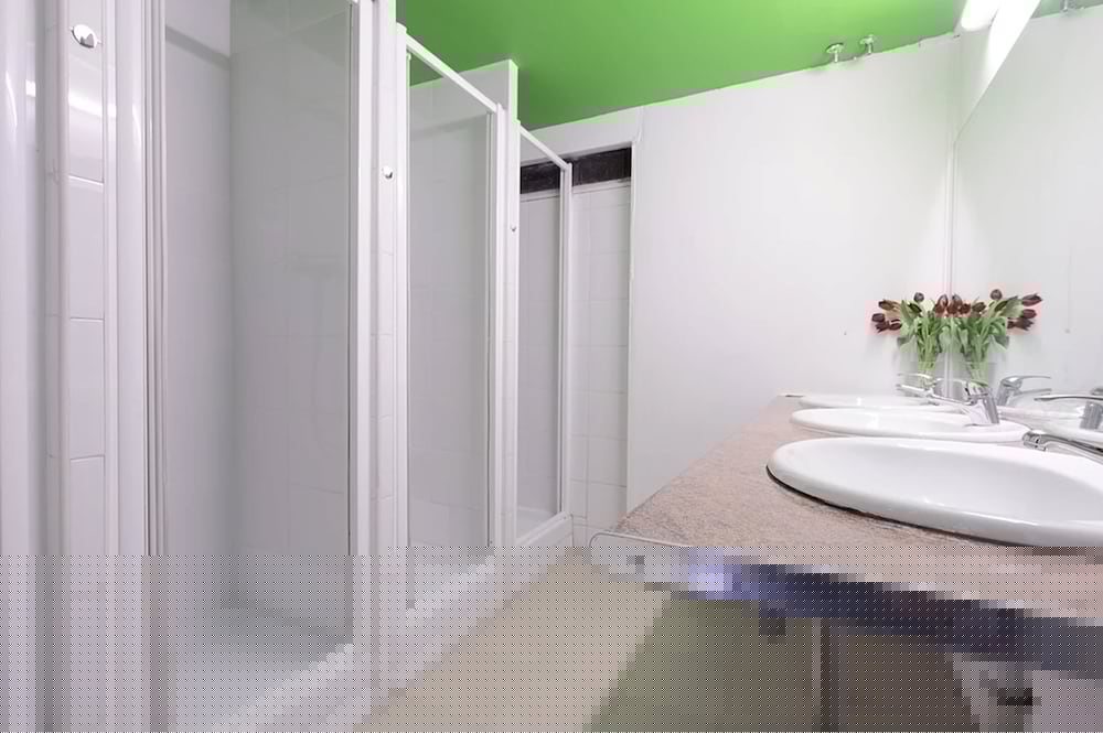 Фото Diagonal House