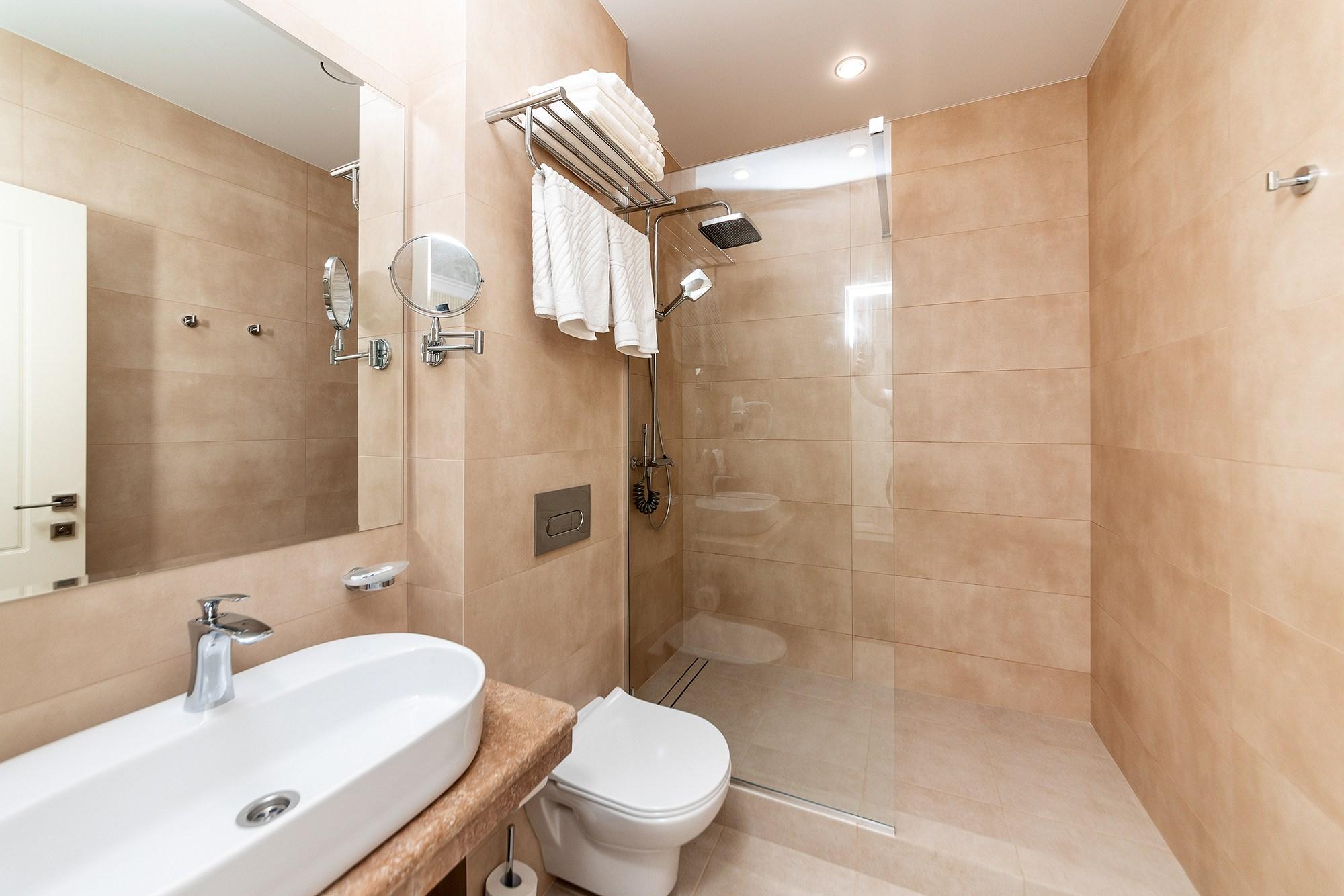 Фото Adriatic Hotel