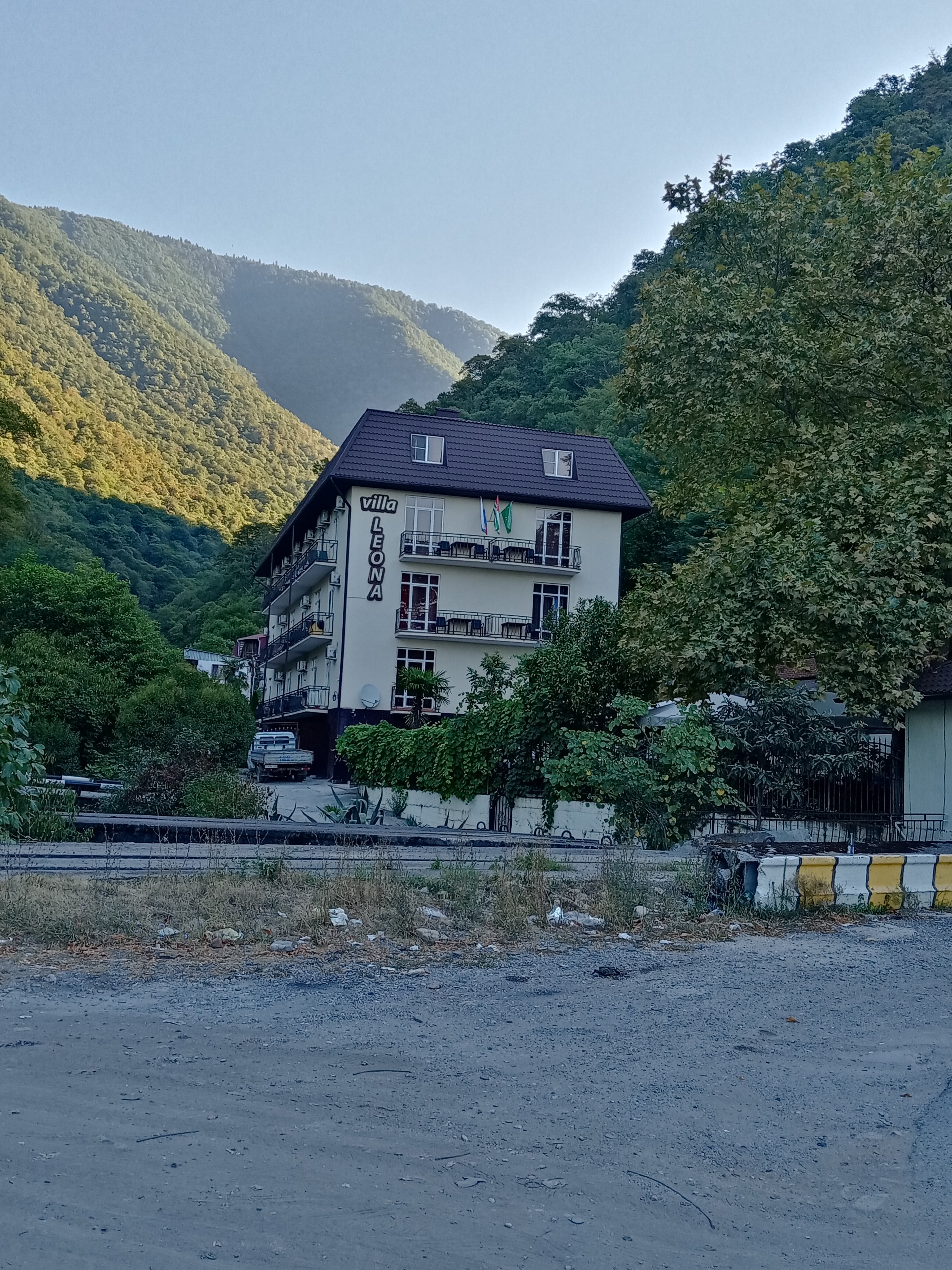 Фото отеля 3