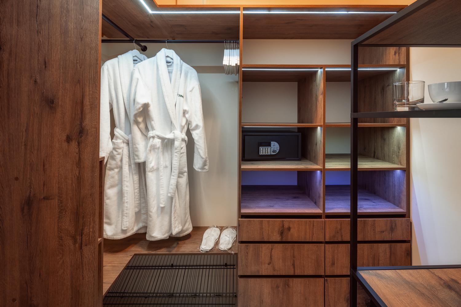 Фото Изовела