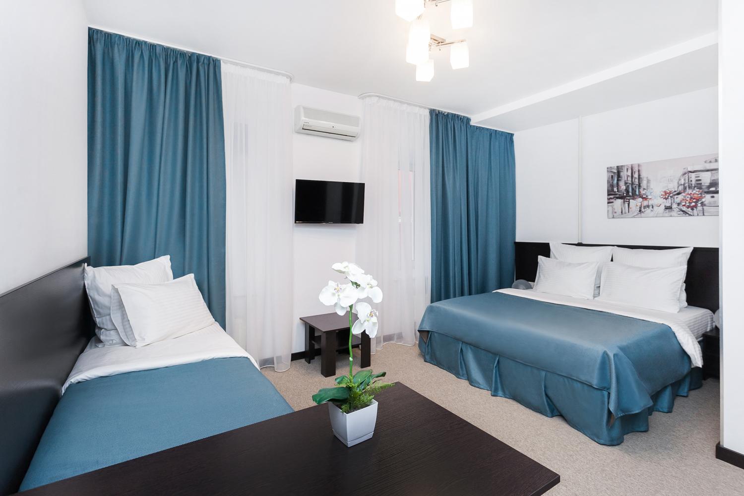 Фото отеля 1