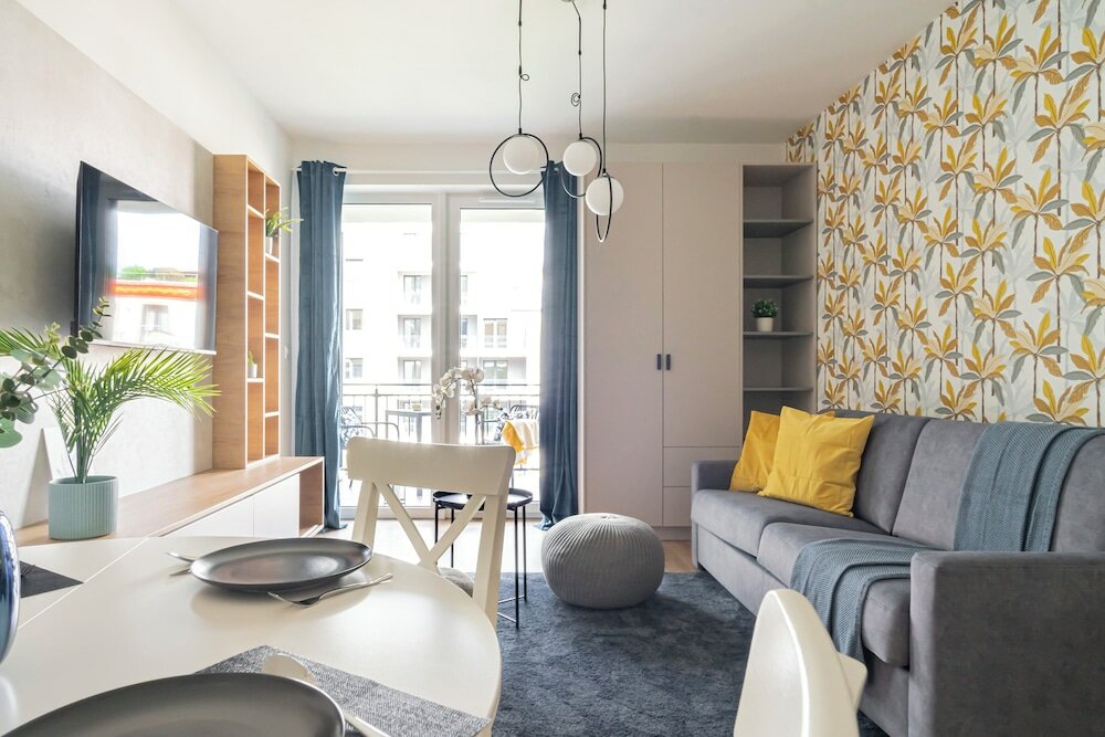 Фото WestSide Garden Apartments by Urbanrent