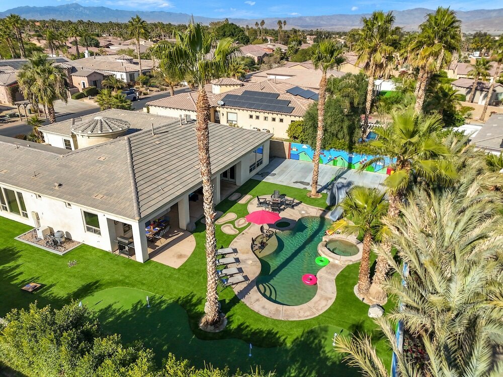 Фото Super Mario Hideout Desert Dream