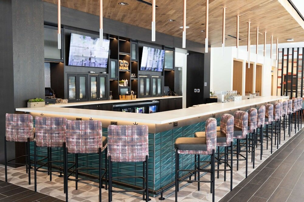 Фото Cambria Hotel Denver Downtown RiNo