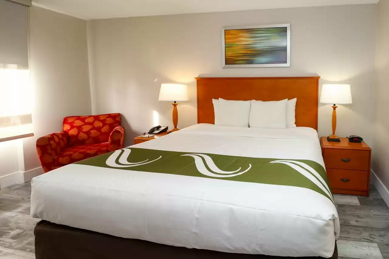 Фото Quality Inn Miami Airport Doral