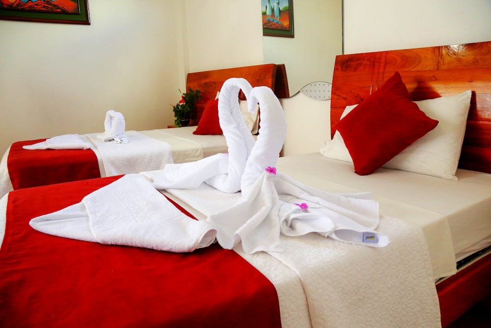 Фото Hostal Sir Francis Drake