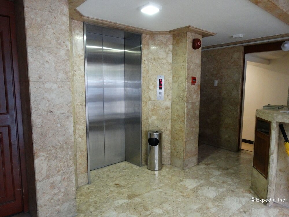 Фото Ralph Anthony Suites