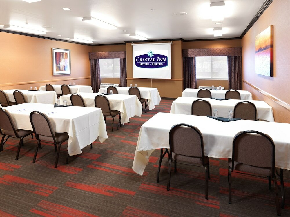 Фото Crystal Inn Hotel & Suites Midvalley