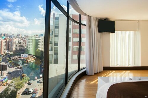 Гостиница Le Parc Hotel, Beyond Stars в Кито