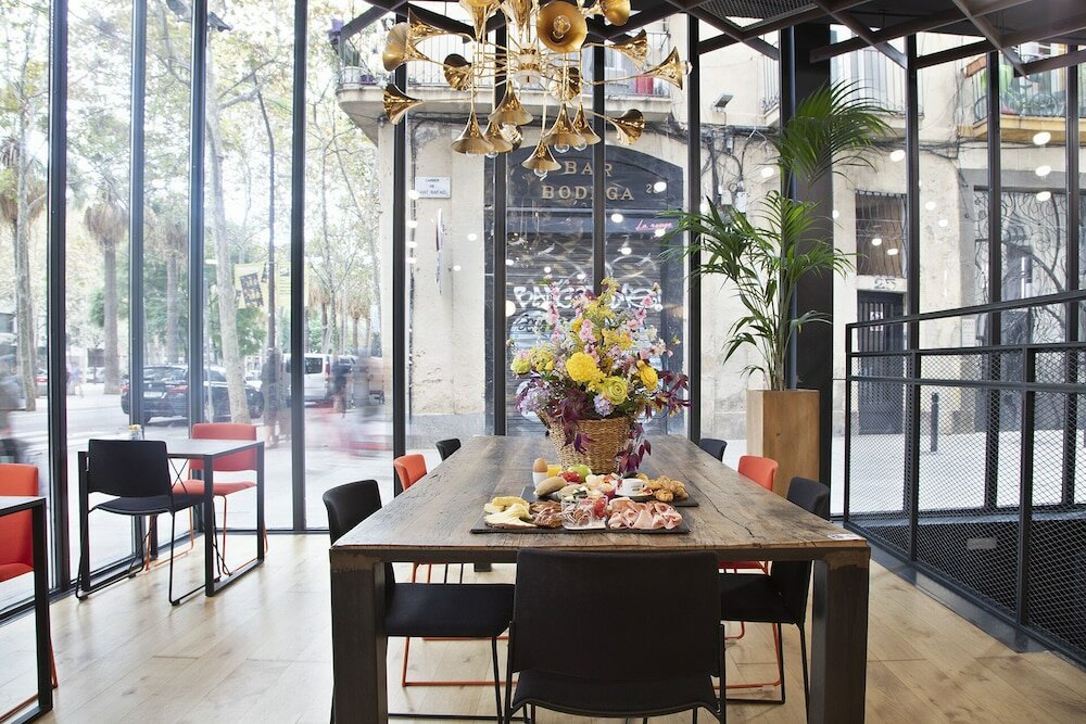 Фото Niu Barcelona