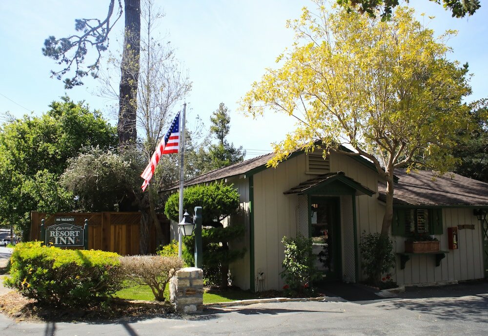 Фото Carmel Resort Inn