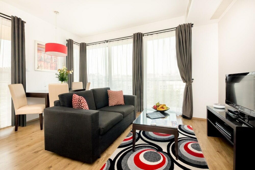 Фото Escala Hotel & Suites