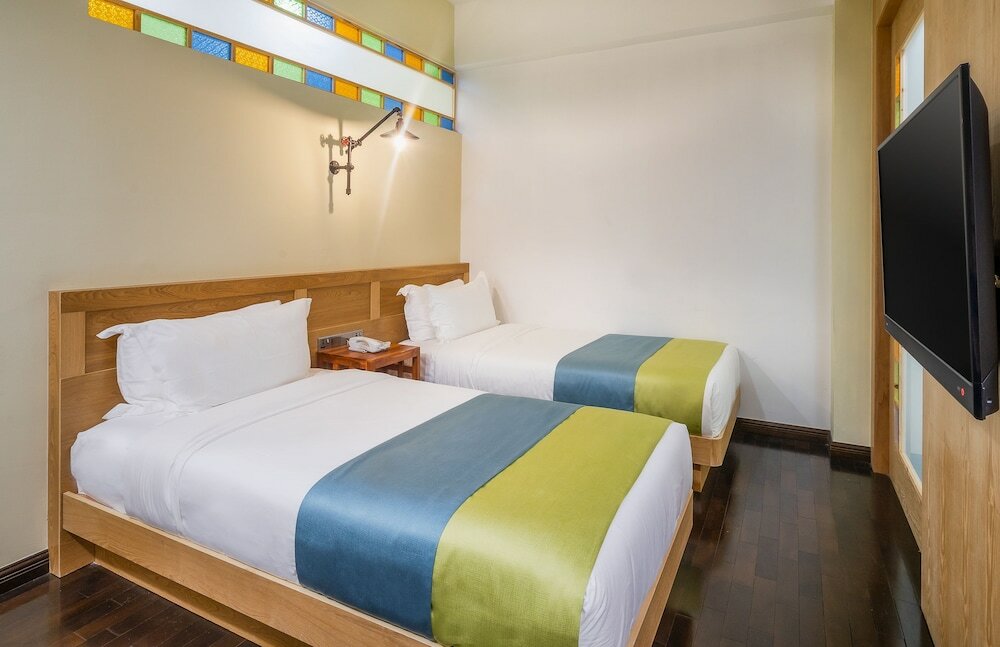 Фото Treasures Hotel and Suites