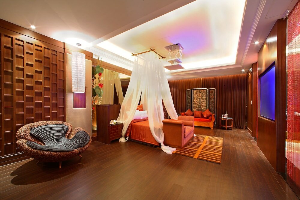 Фото Young Motel