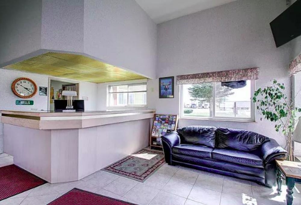 Фото SureStay Hotel by Best Western Wells