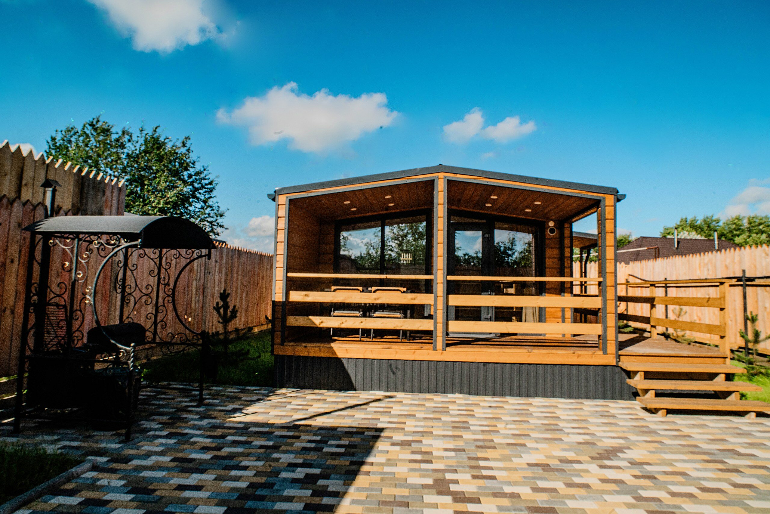 Фото У Пруда