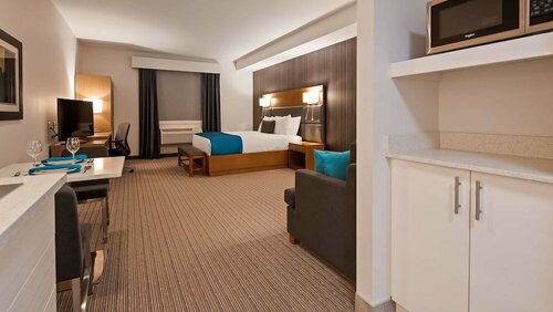 Гостиница Executive Residency by Best Western Calgary City View North в Калгари