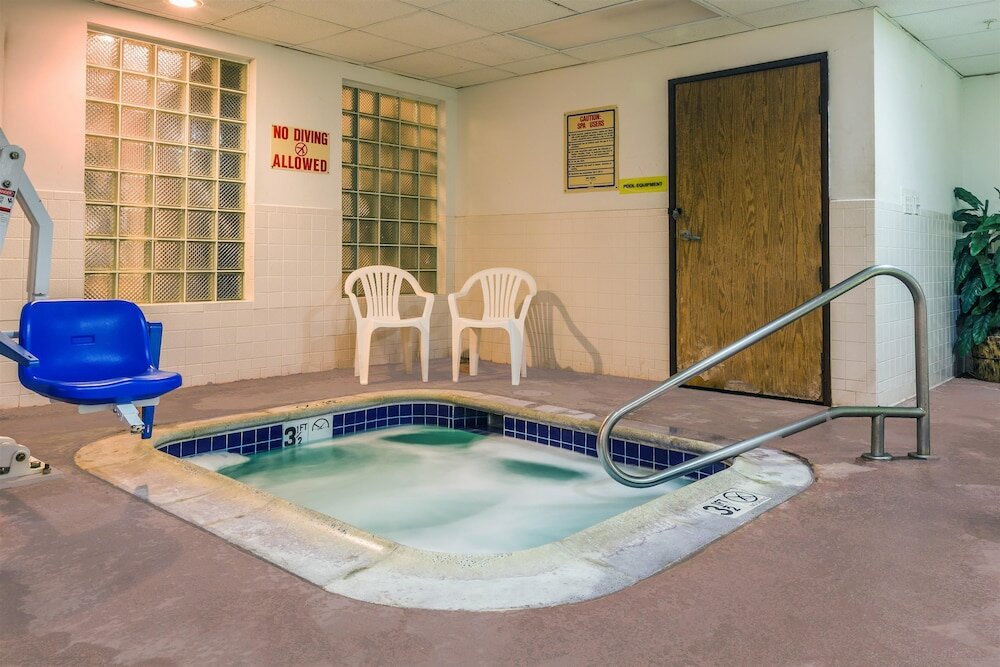 Фото Super 8 by Wyndham Garland North Dallas Area