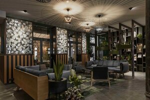 Гостиница The Circus Hotel