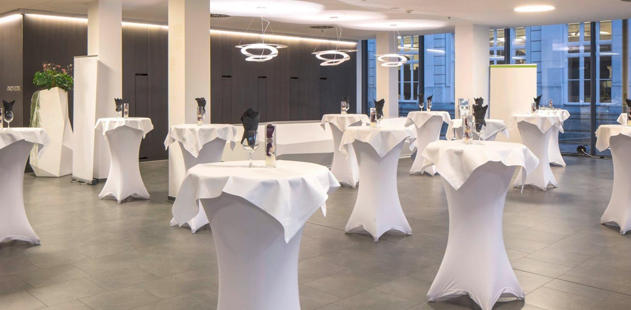 Фото DoubleTree by Hilton Vienna Schonbrunn