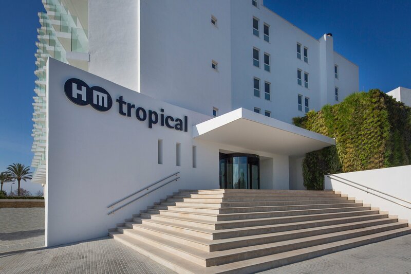 Hm Tropical Hotel