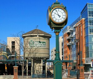 Гостиница Holiday Inn Express & Suites Lincoln Downtown