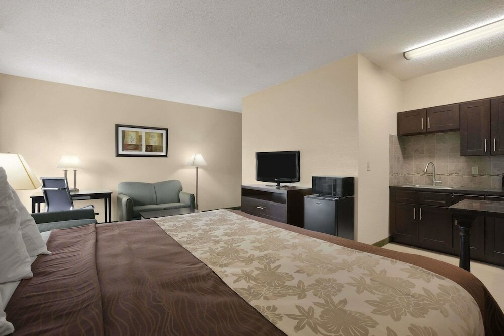 Фото Quality Inn & Suites Glenmont - Albany South