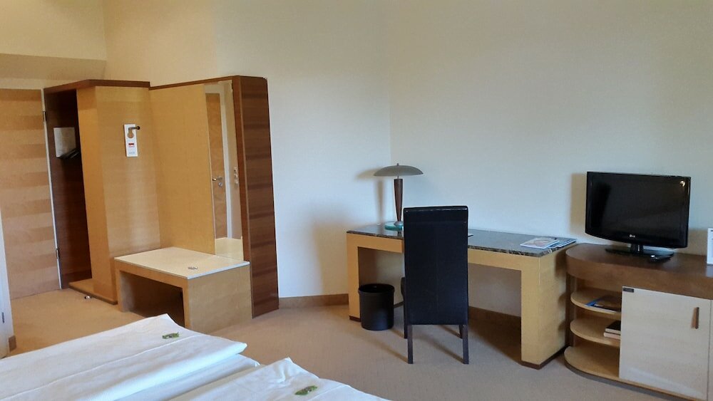 Фото Sorat Insel Regensburg