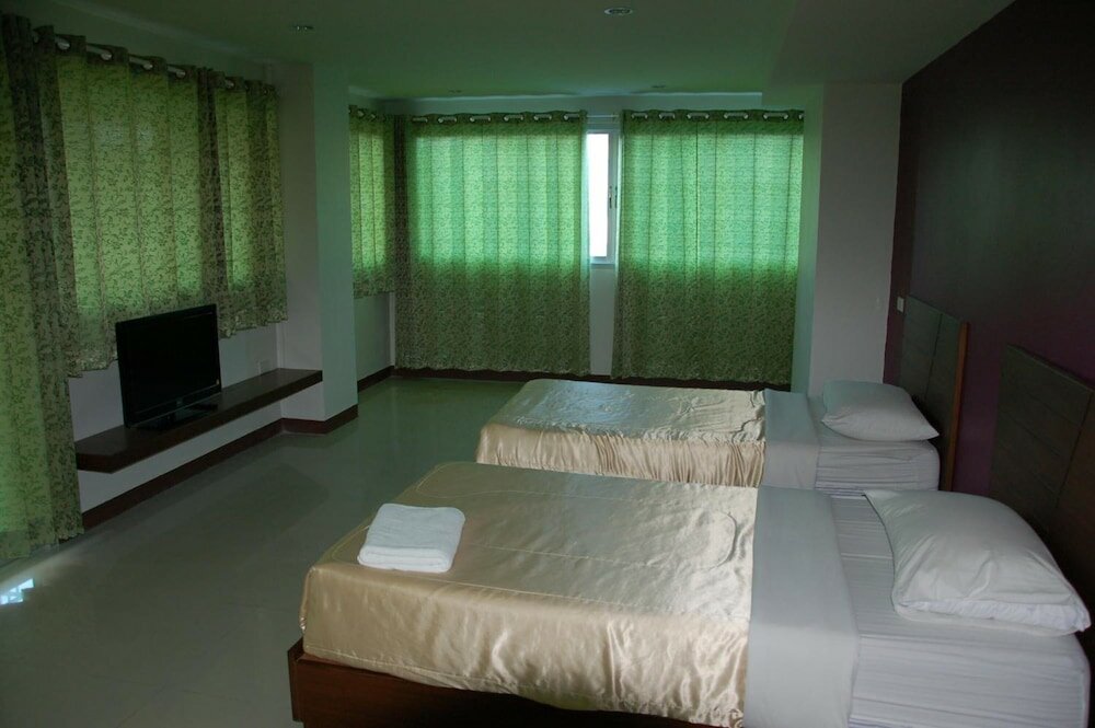 Фото Baan Manthana Hotel