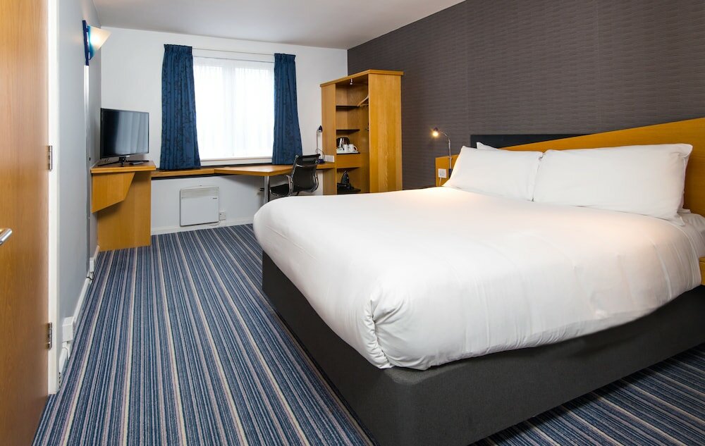 Фото Holiday Inn Express Manchester East, an Ihg Hotel
