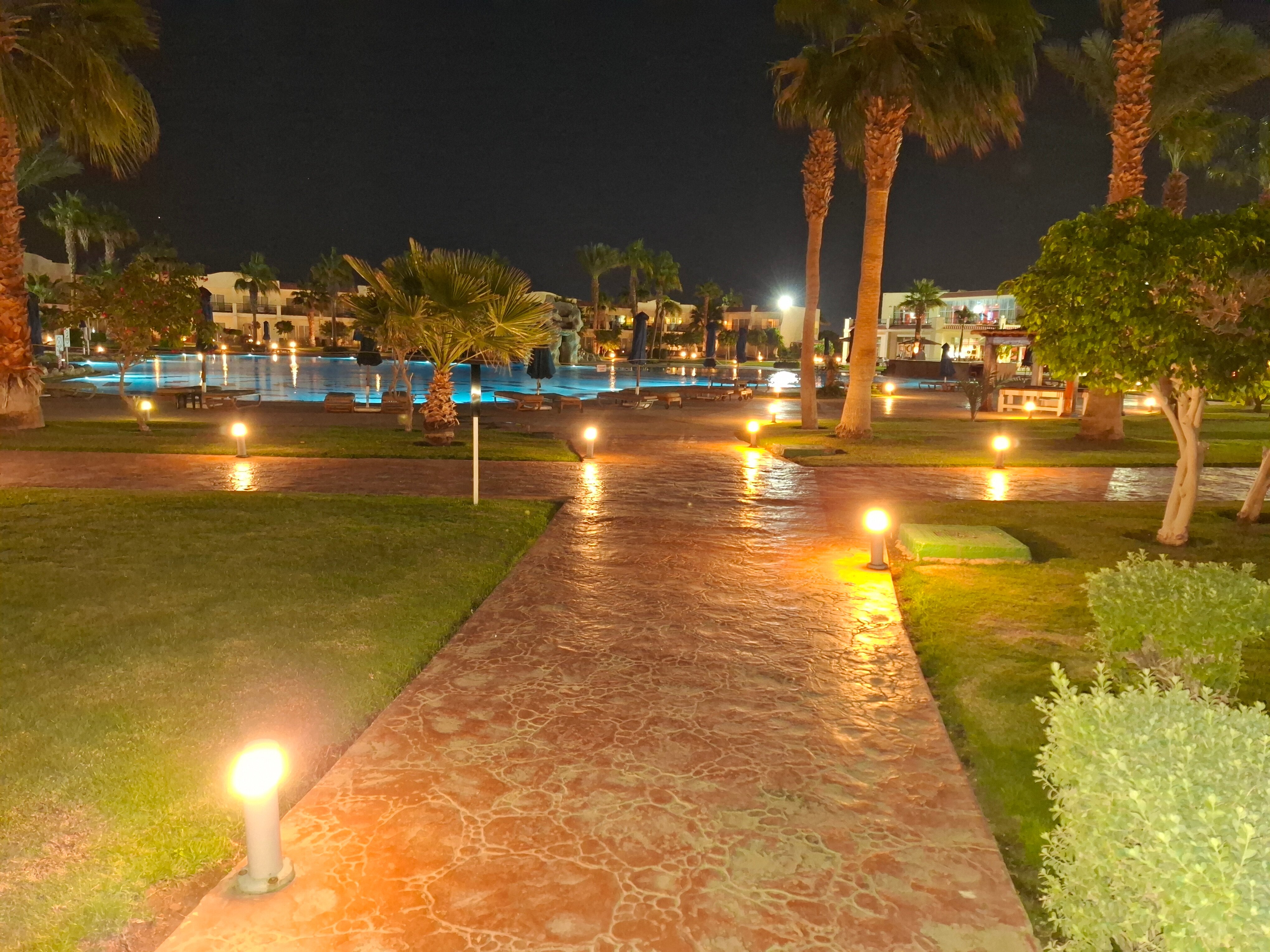 Фото DoubleTree by Hilton