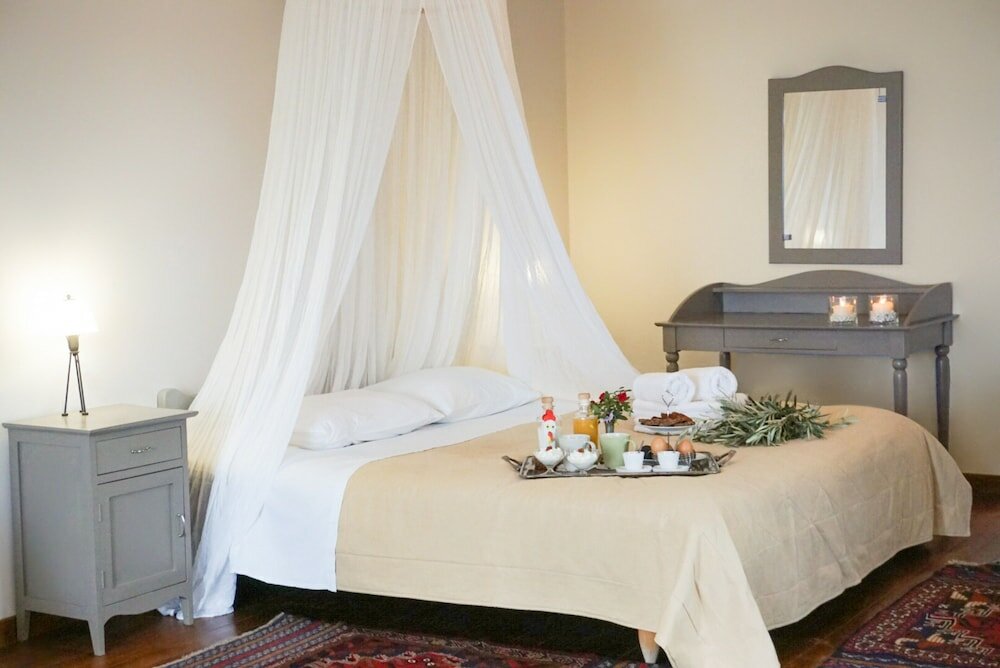 Фото Palia Damouchari