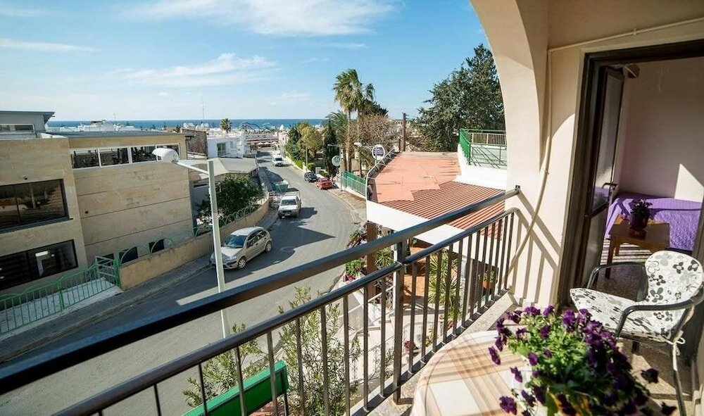 Фото Myriama Apartments