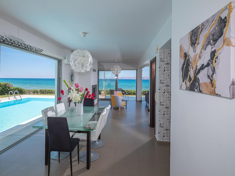 Фото Villa Almyra