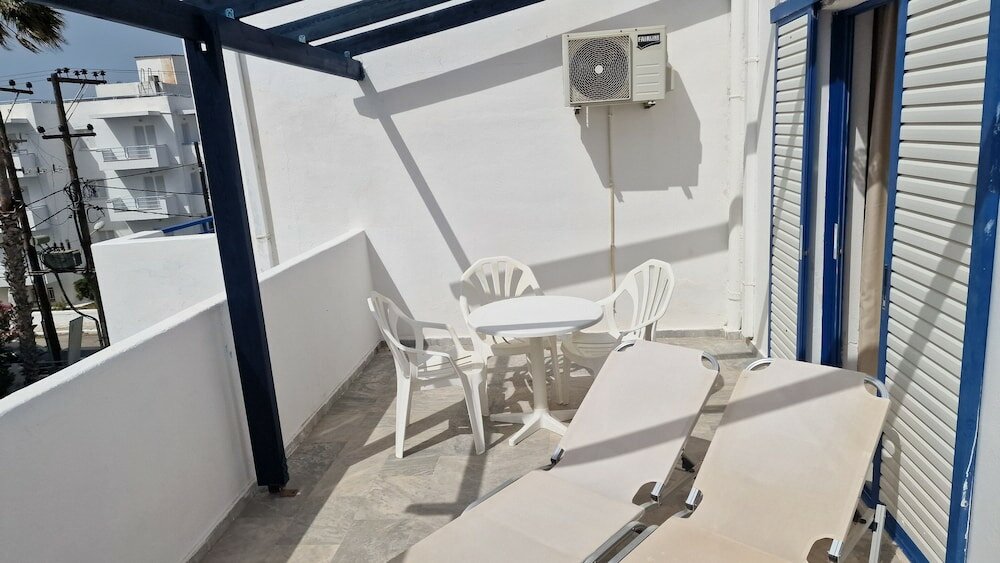 Фото Kaloxenia Apartments