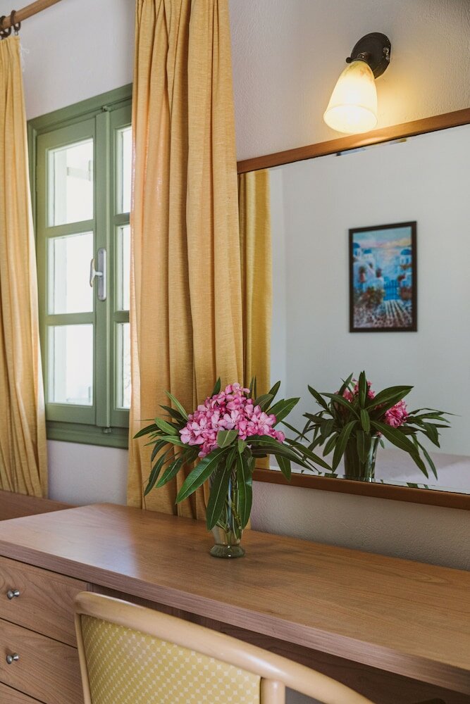 Фото Ambeli Apartments