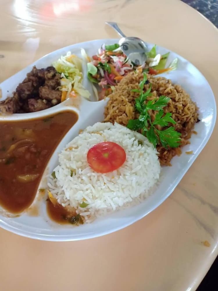 Фото Estla Lodge