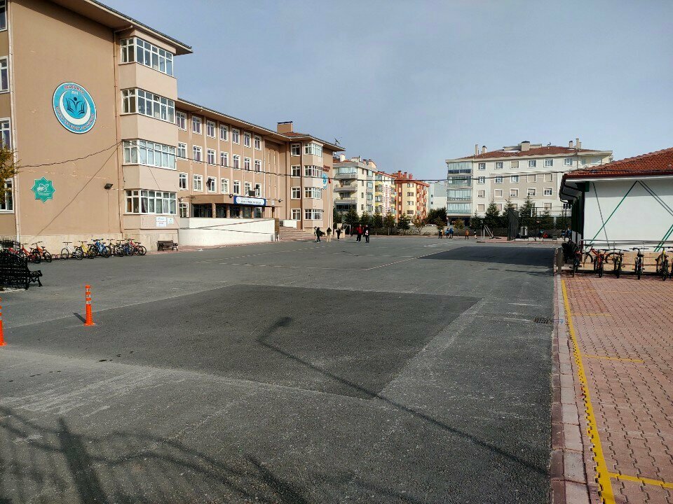 School Imkb Middle School, Konya, photo