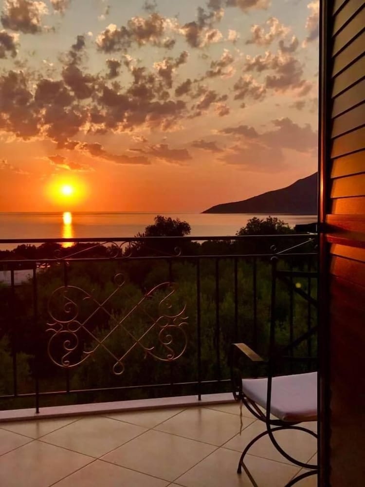 Фото Byzantinon Hotel