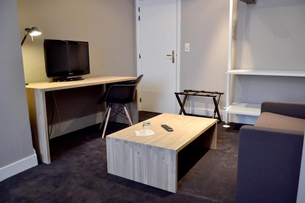 Фото 9Hotel Chelton