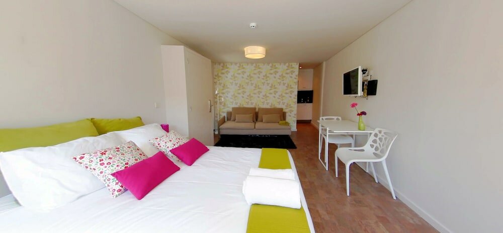 Фото Ribeira Cinema Apartments